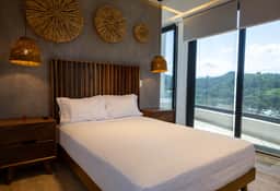 Ground Level | Lobby B | 1-Bedroom Apartment - Imagen 2